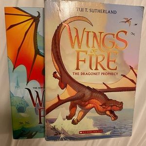 SOLD: Book series Wings of Fire by Tui Sutherland